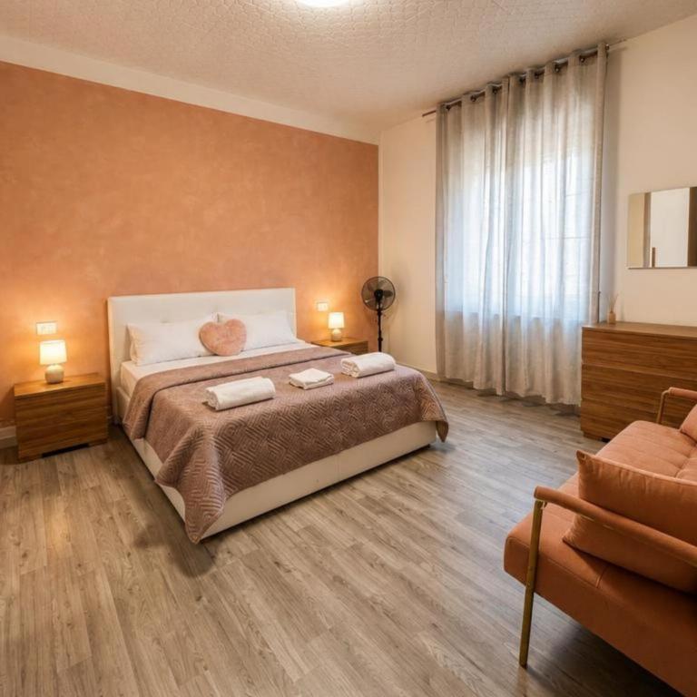 Bergamo City Center Apartment - Family Two-Bedroom Apartment with View - 1