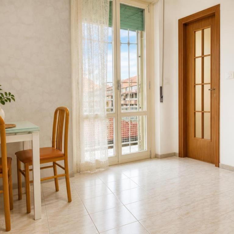 Bergamo City Center Apartment - Family Two-Bedroom Apartment with View - 8