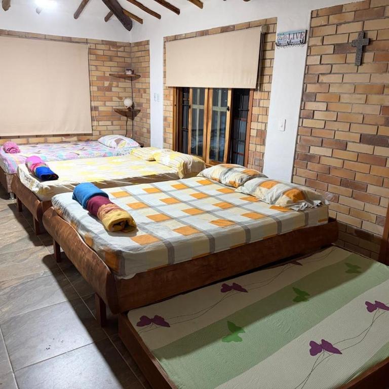 Cabaña familiar con piscina y una gran vista - Four-Bedroom House - 40