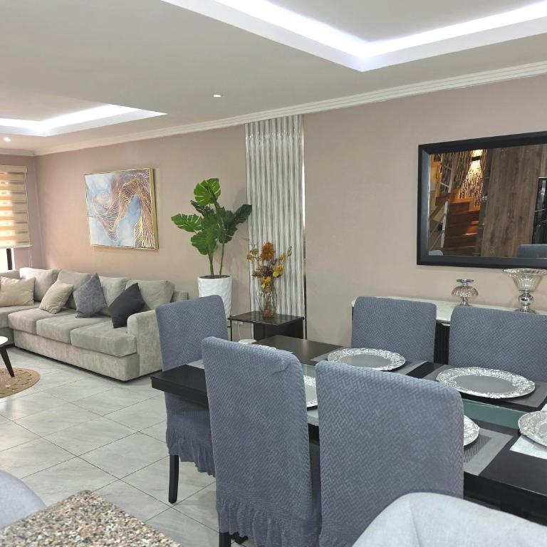House in Miraflores Cuenca - Villa - 1