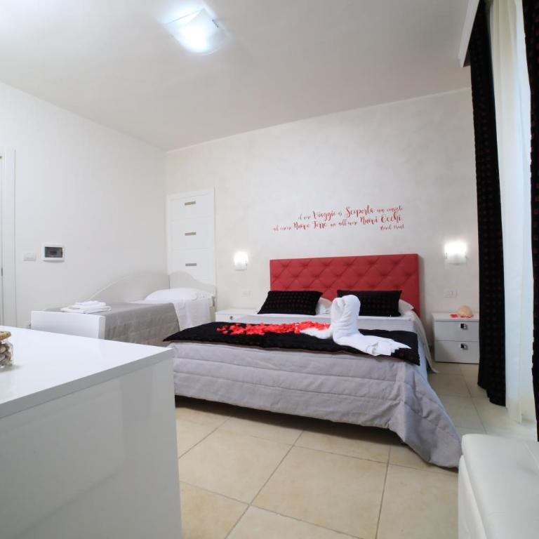 Palazzo Greco B&B - Quadruple Room with Balcony - 7
