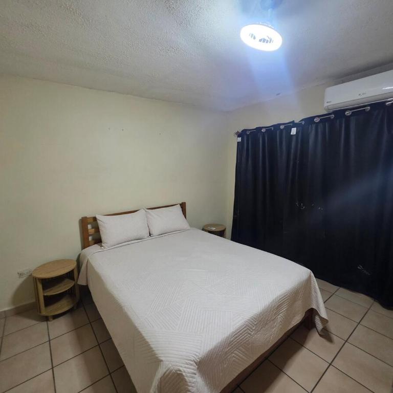 Private, comfortable, and quiet house with AC - Apartment mit 2 Schlafzimmern - 9