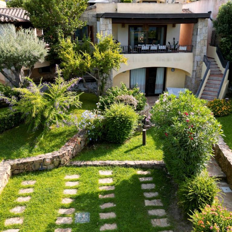 Villa Elena - Piano Terra - Casa con 3 Camere da Letto - 2