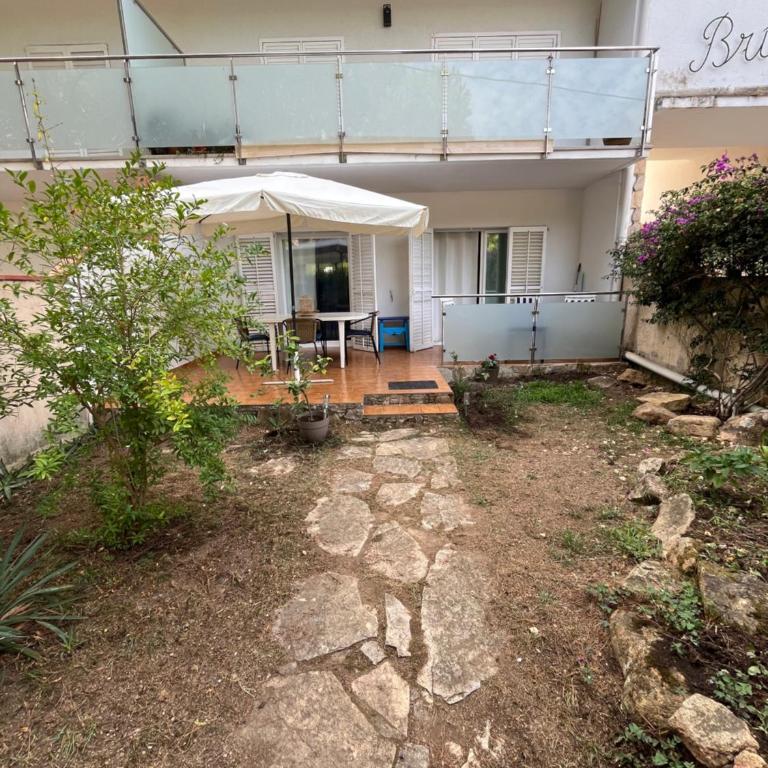 T3 de 65 m2 terrasse jardin à 300 m de la mer - Two-Bedroom Apartment - 33