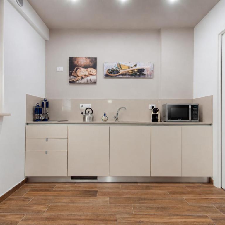 Residenza 1955 - Parcheggio Interno Gratuito - Casa con 2 Camere da Letto - 5