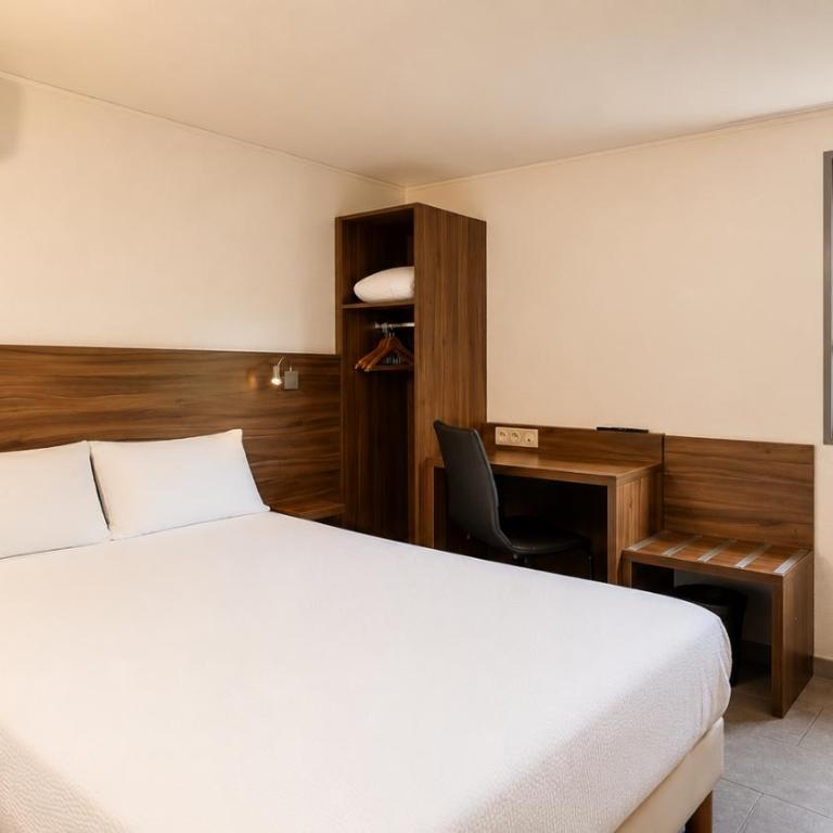 Kyriad - Narbonne Sud - Chambre Standard avec 1 Lit Queen-Size - 2