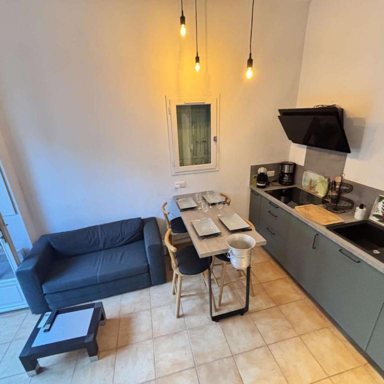 Maison climatisée avec piscine et parking - 4 pers. - Appartement 2 Chambres - 2