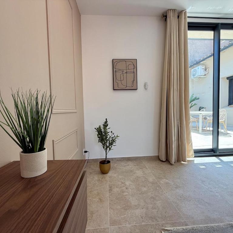 Le Patio Henri - Clim, suite & cour privée - Appartement 3 Chambres Deluxe - 16