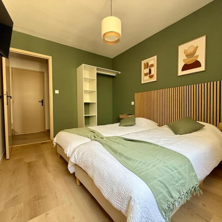 Le Patio Henri - Clim, suite & cour privée - Appartement 3 Chambres Deluxe - 17