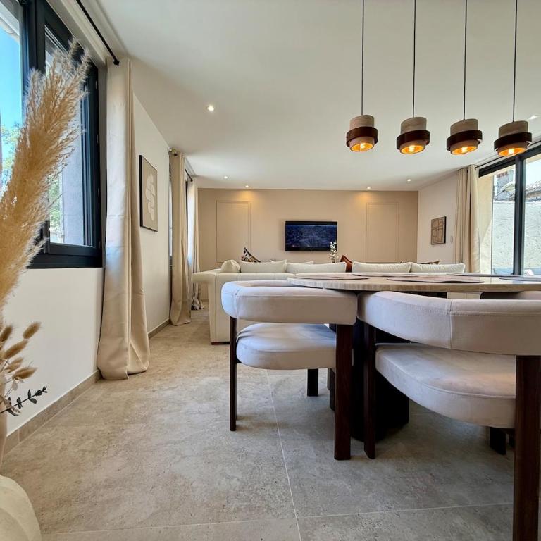 Le Patio Henri - Clim, suite & cour privée - Appartement 3 Chambres Deluxe - 30