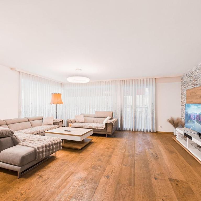 Briger apartment right in the city of Brig - Apartment mit 3 Schlafzimmern - 1