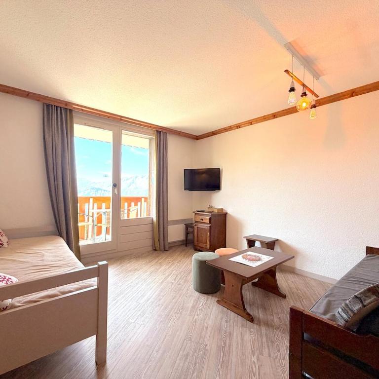Superbe T2 avec piscine et vue - Pied des pistes - Appartement 1 Chambre avec Balcon et Vue sur les Montagnes - 6