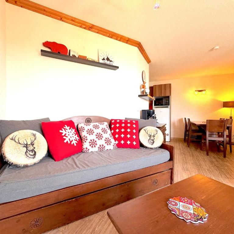 Superbe T2 avec piscine et vue - Pied des pistes - Appartement 1 Chambre avec Balcon et Vue sur les Montagnes - 4