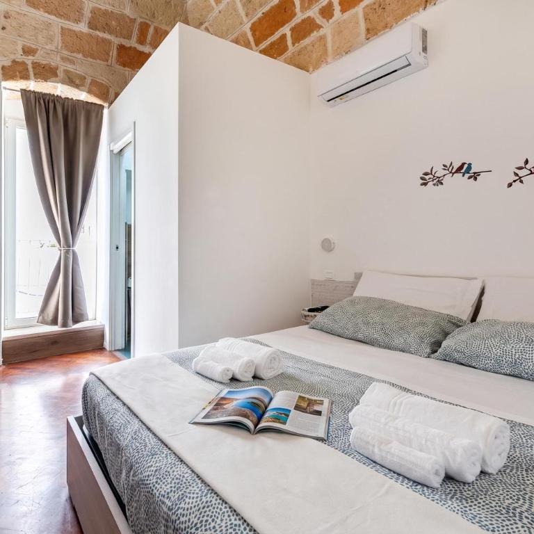 Tresor 39 - Double Room with Balcony - 4