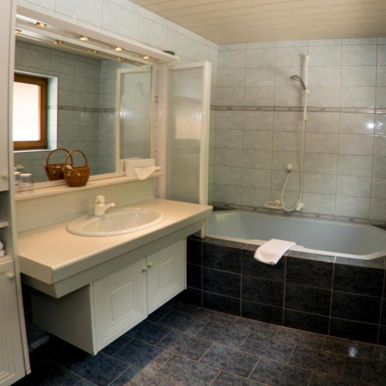 Alpenhotel Fernau - Haus mit 4 Schlafzimmern - 3