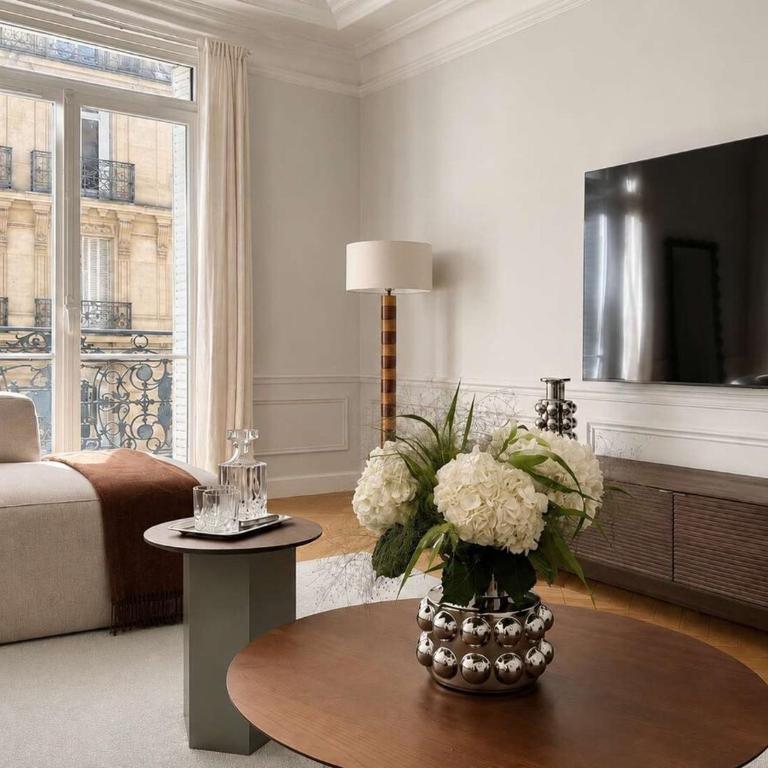 Refined Montaigne 2BR Suite 6P - Appartement 3 Chambres - 13