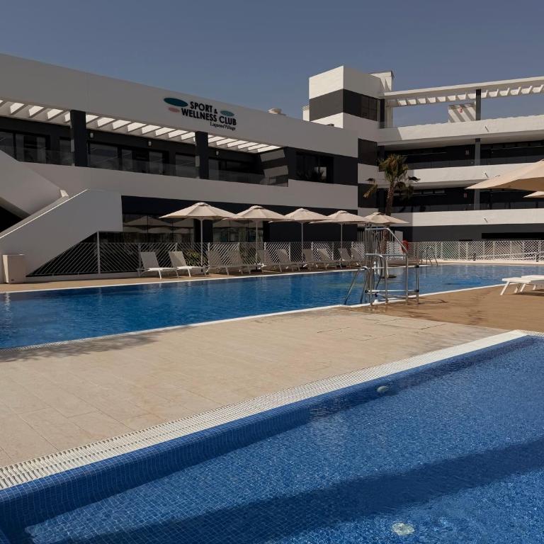 CasaBlanka Boutique Apartment, Pool & Sunset Terrace, Torrevieja - Apartamento de 2 dormitorios - 41