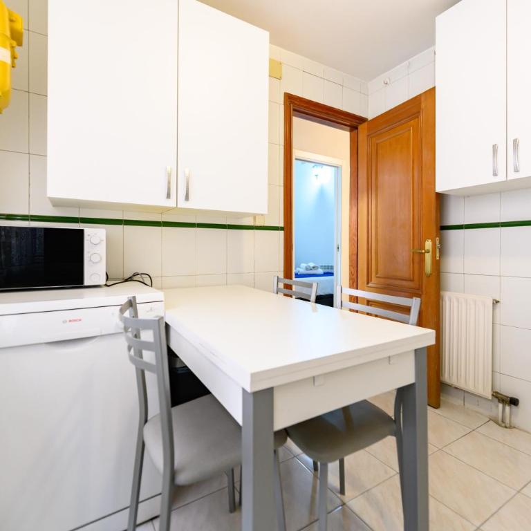 ADU151A - Piso 2 de dormitorios en Sol, Centro de Madrid - Alquiler temporal - Apartment mit 2 Schlafzimmern - 30