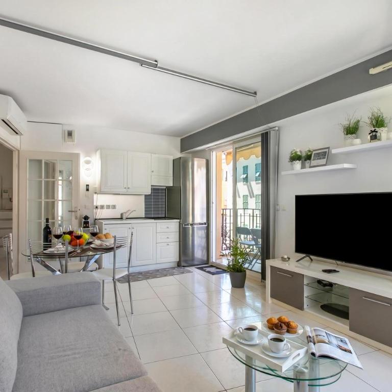 Victoria Beach Apartments - Apartment mit Balkon - 4
