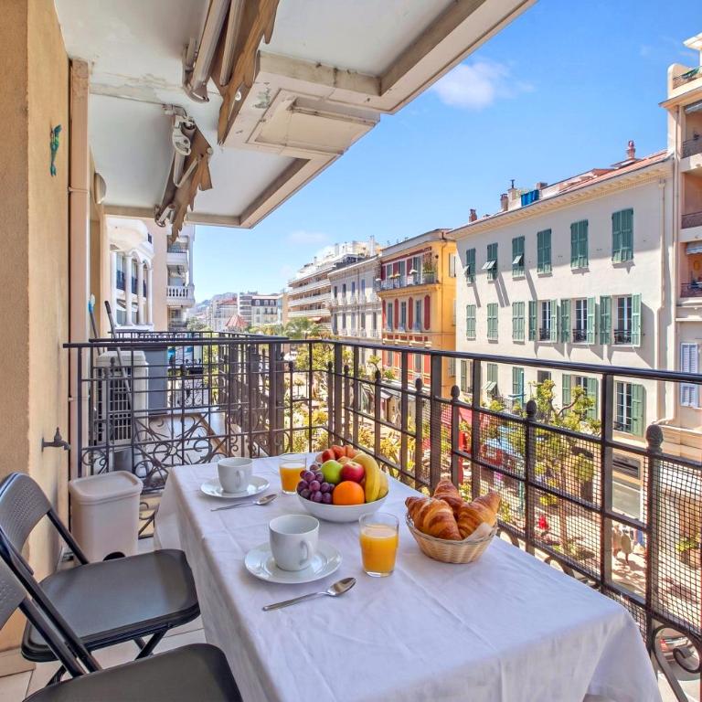 Victoria Beach Apartments - Apartment mit Balkon - 7
