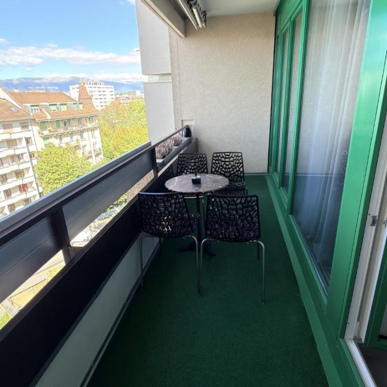 Bright and Spacious apartment with great views - Appartement 2 Chambres - 1