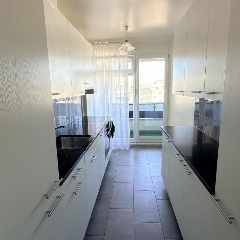 Bright and Spacious apartment with great views - Appartement 2 Chambres - 6
