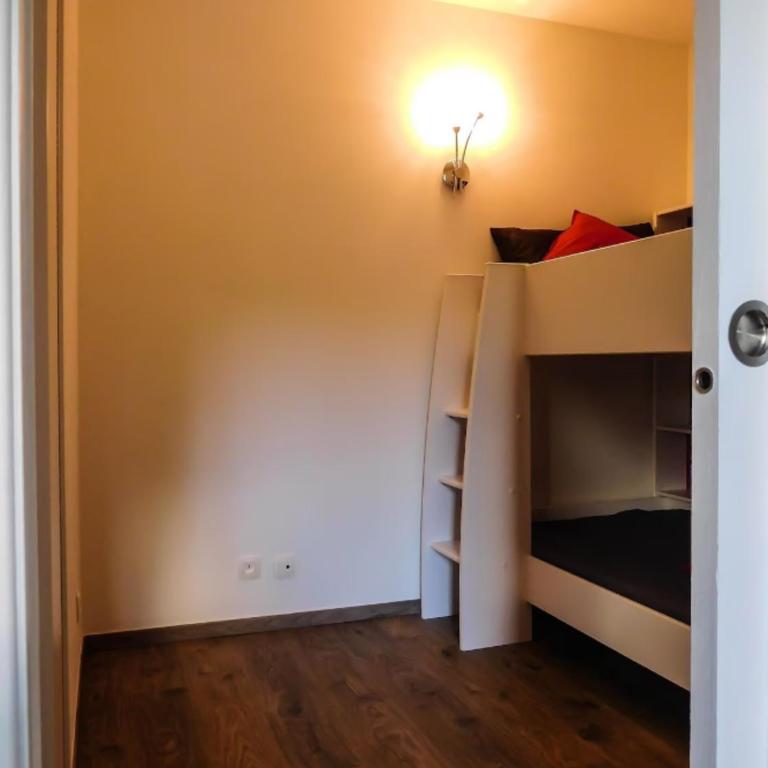 Cozy 1-Bedroom Chamonix Ski Retreat - Appartement 1 Chambre - 5