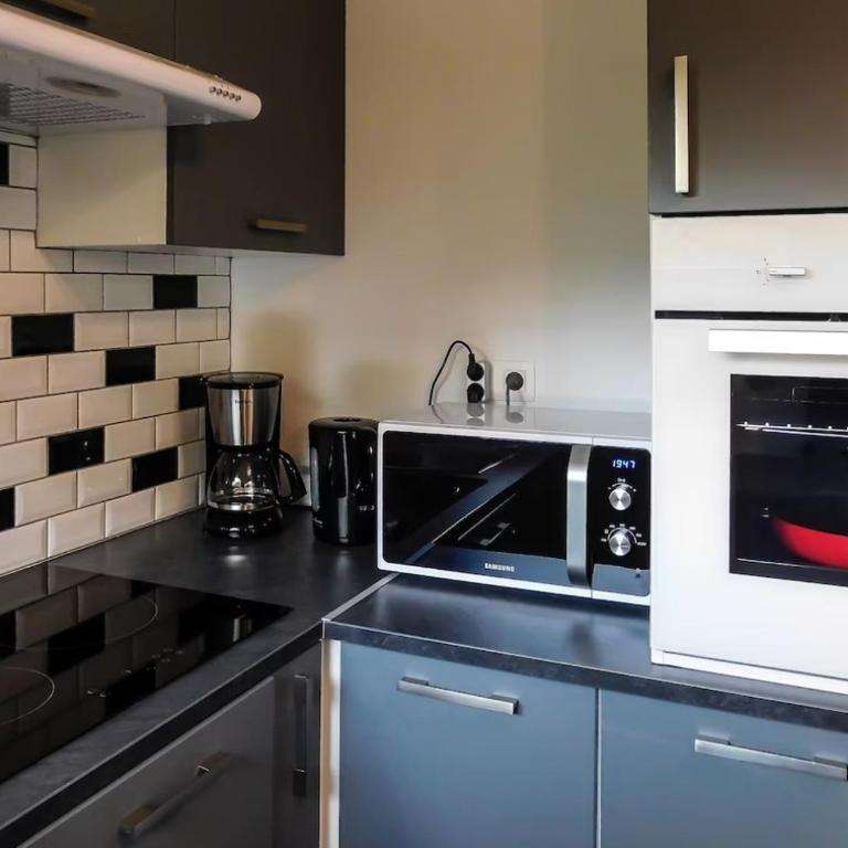 Cozy 1-Bedroom Chamonix Ski Retreat - Appartement 1 Chambre - 11