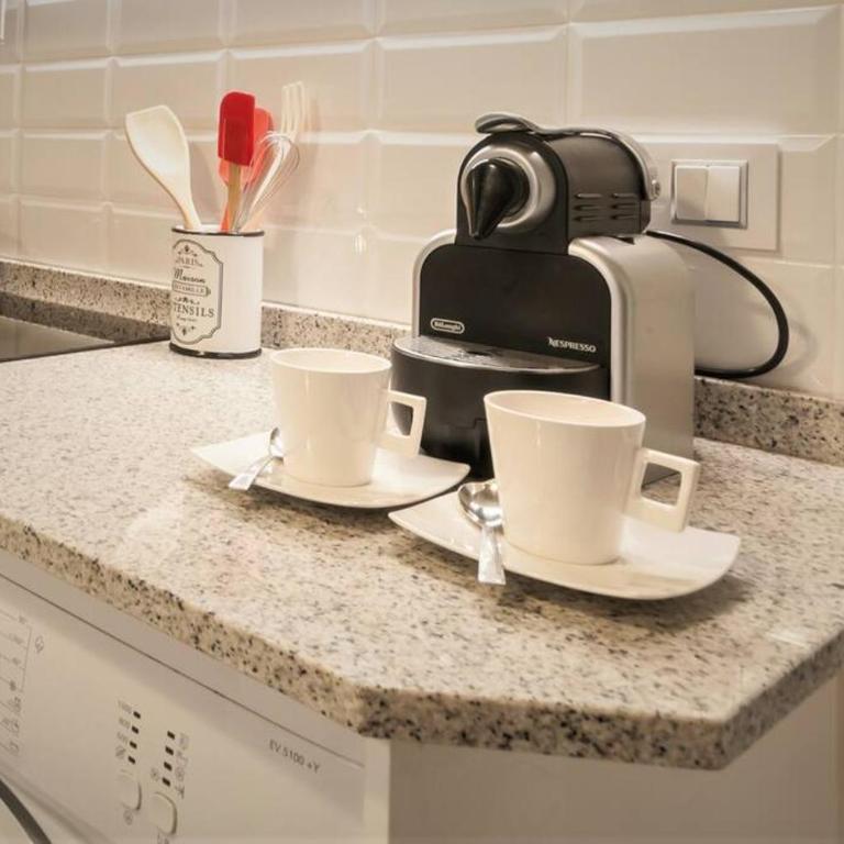 Quiet Central 2BR for 3 - Apartamento - 14