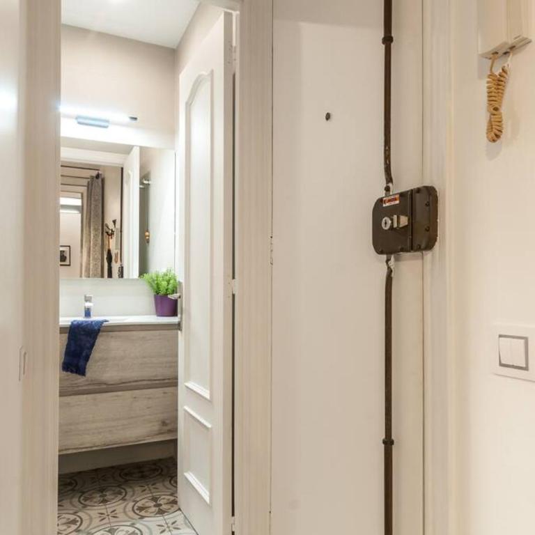 Quiet Central 2BR for 3 - Apartamento - 16