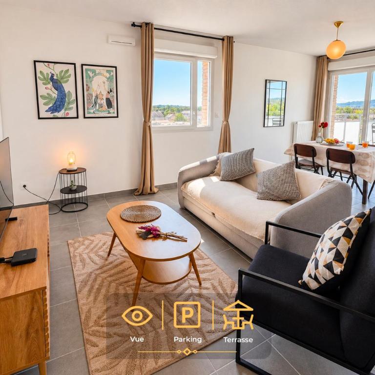 Private Parking - Balcony - Comfort & Light - Two-Bedroom Apartment - 1