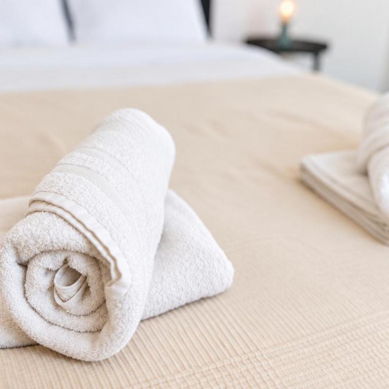 Private Parking - Balcony - Comfort & Light - Two-Bedroom Apartment - 5