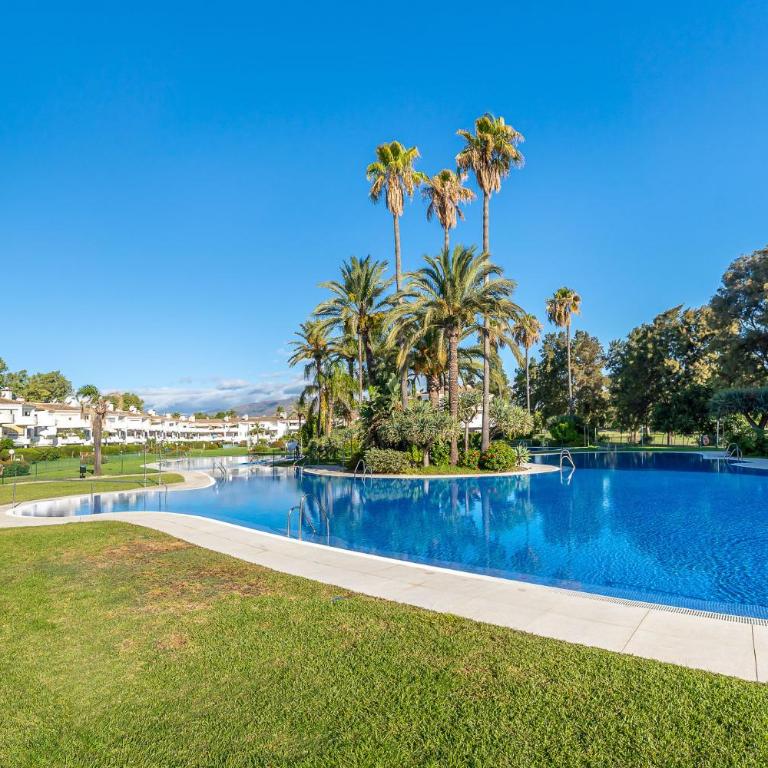 Mijas Golf & Sun 2-Bed Apartment - Apartamento con vistas al jardín - 2