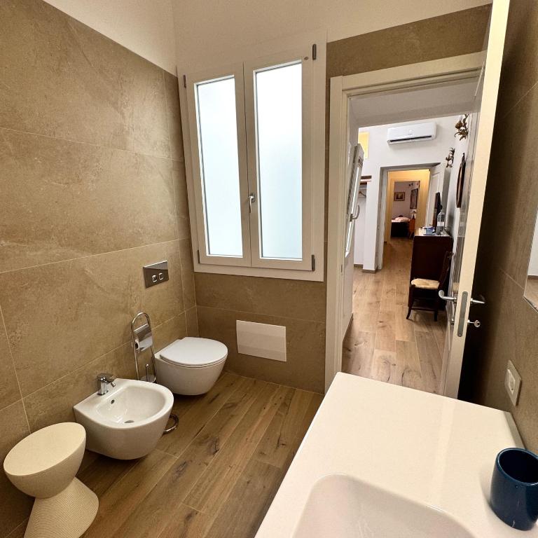 Rosalino Home - Two-Bedroom Apartment - 17