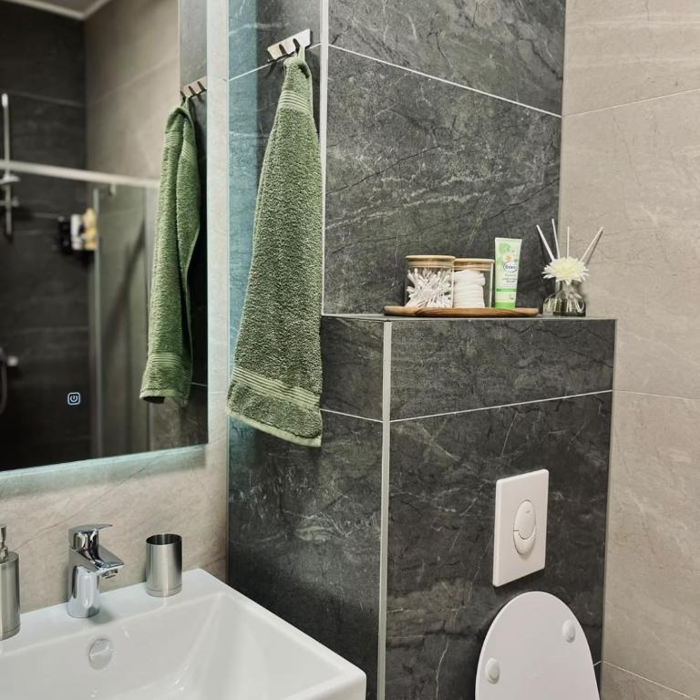 Azure Premium Residence - Deluxe Apartment - 10