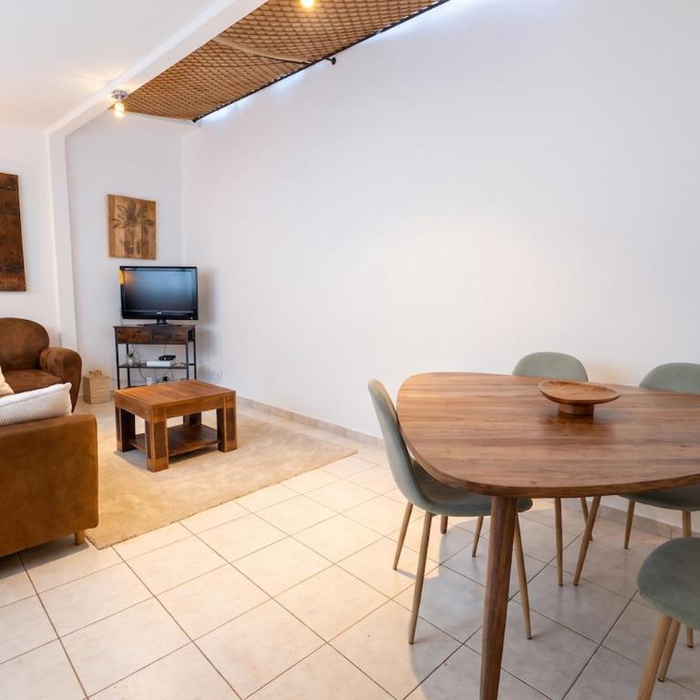 Spacious one-bedroom apartment - Comfort, Center & Paris 5 min away - Appartement 1 Chambre - 5