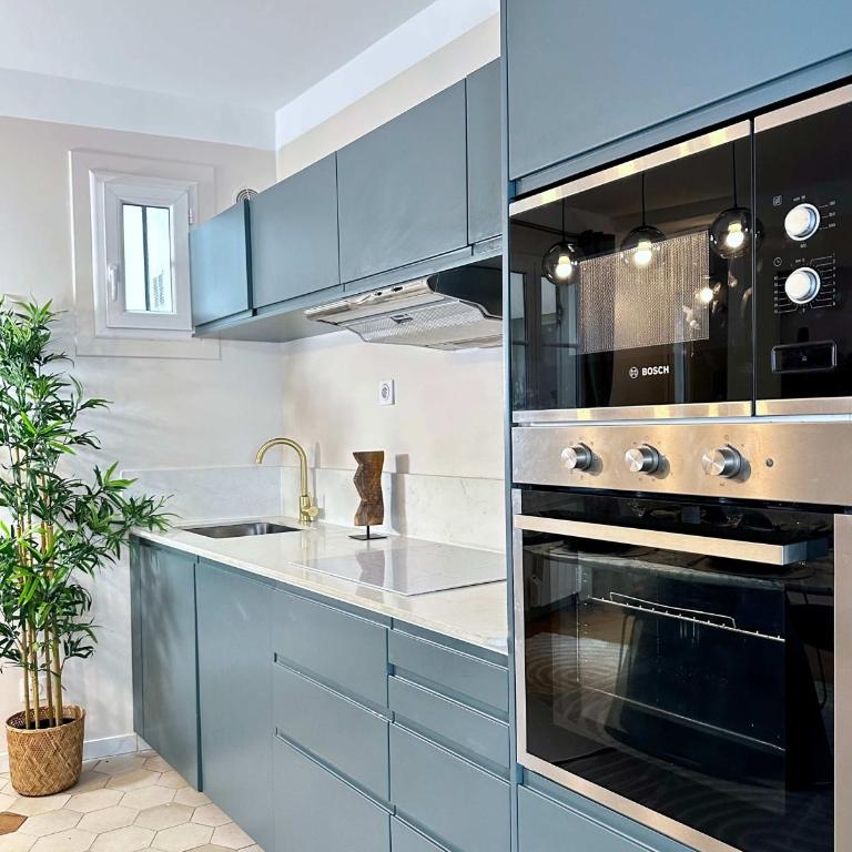 Elegant 2BR 6P steps from Champs Elysees - Appartement - 3