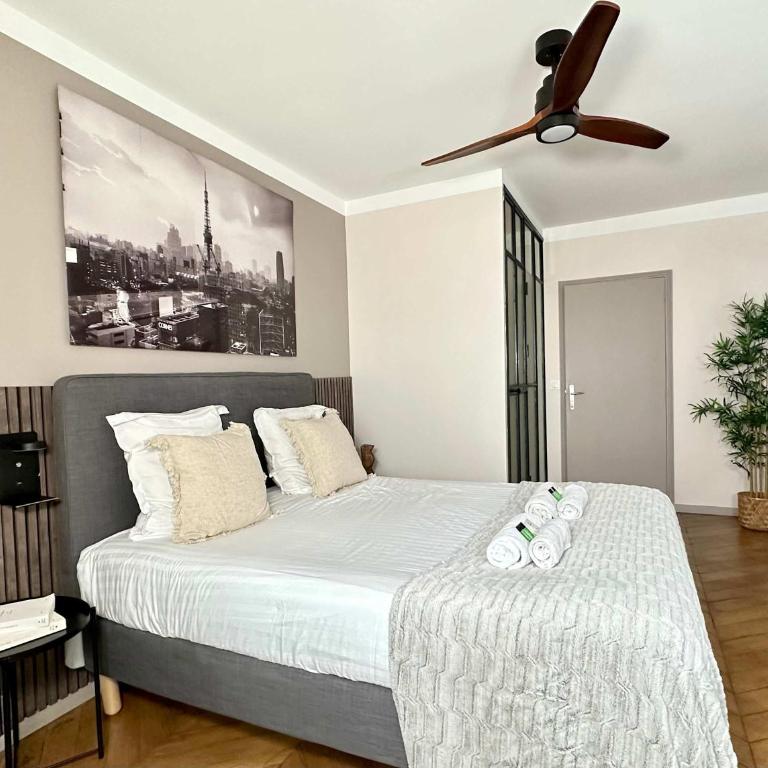 Elegant 2BR 6P steps from Champs Elysees - Appartement - 12