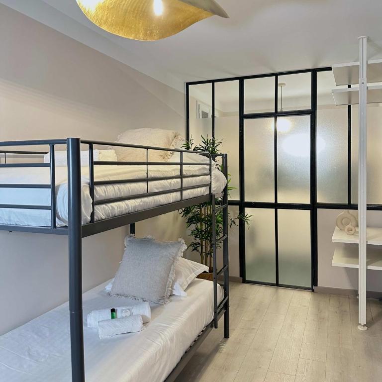 Elegant 2BR 6P steps from Champs Elysees - Appartement - 29