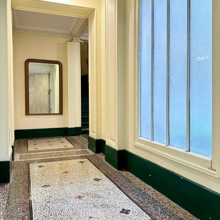 Elegant 2BR 6P steps from Champs Elysees - Appartement - 36