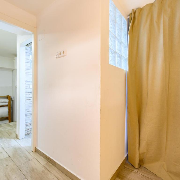 TET261I - Piso de 1 dormitorio con terraza en el Centro de Madrid - Alquiler temporal - Apartment mit 1 Schlafzimmer - 16