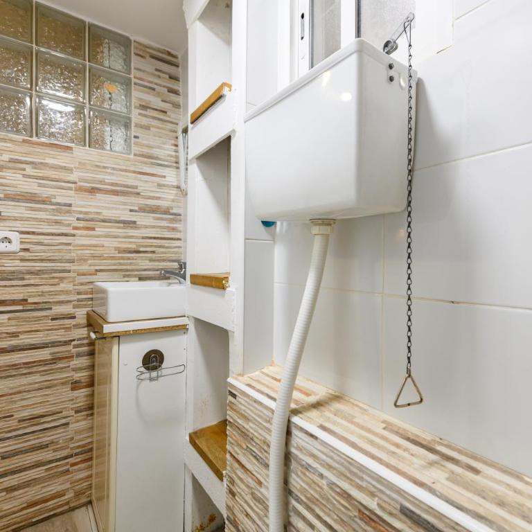 TET261I - Piso de 1 dormitorio con terraza en el Centro de Madrid - Alquiler temporal - Apartment mit 1 Schlafzimmer - 7