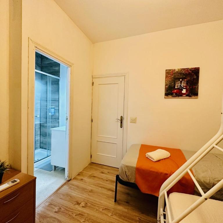 Rooms in Madrid Downtown - Chambre Quadruple avec Salle de Bains - 4