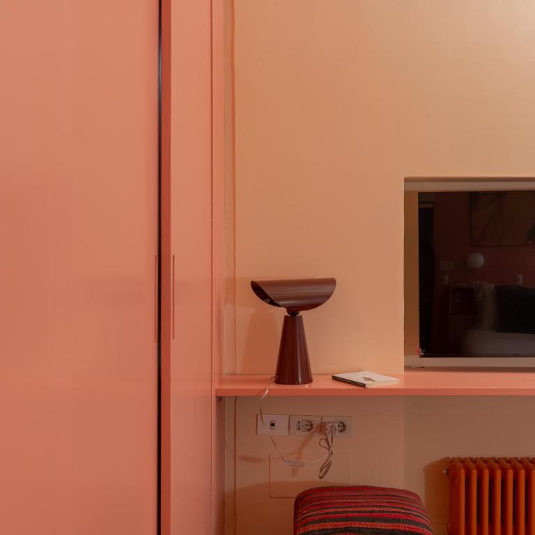 iFlat The Pink Escape in Trastevere - One-Bedroom Apartment - 12