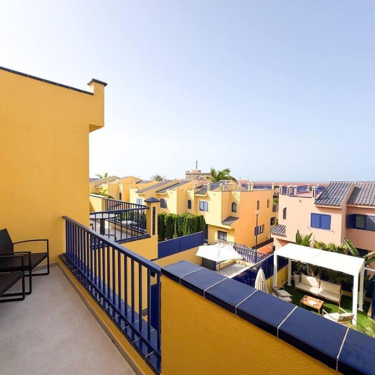 Oasis Beach Home Meloneras with Jacuzzi - Four-Bedroom Vacation Home - 9