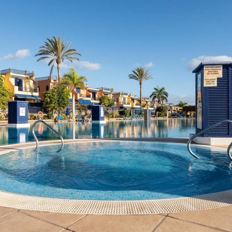 Oasis Beach Home Meloneras with Jacuzzi - Four-Bedroom Vacation Home - 13