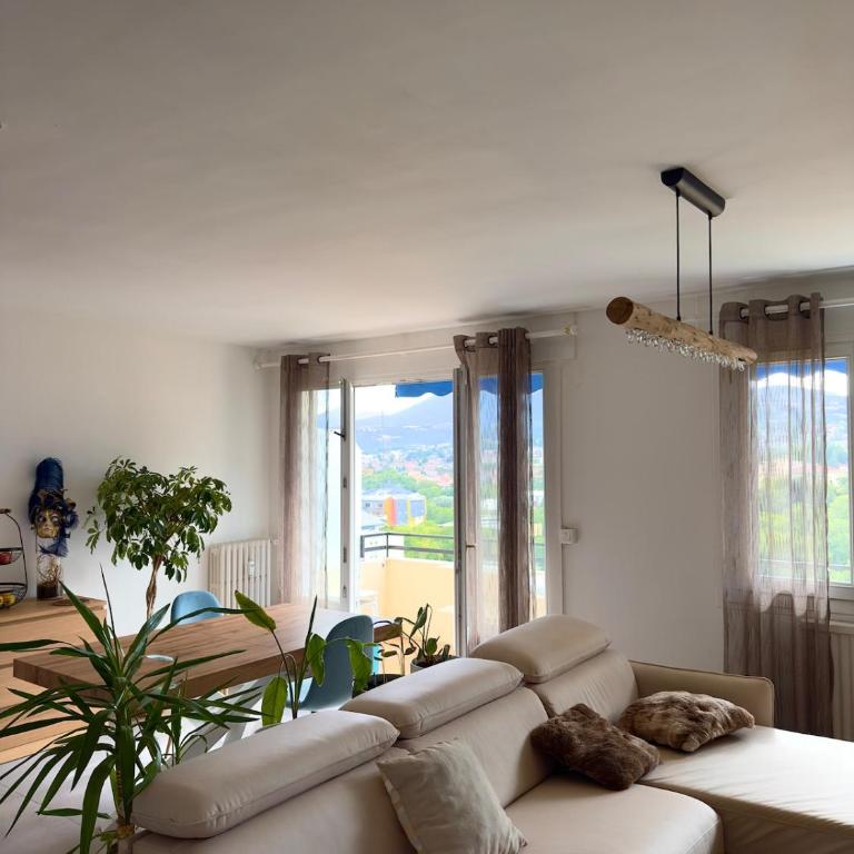 T2 balcon vue montagne, parking, Gap centre - One-Bedroom Apartment - 1