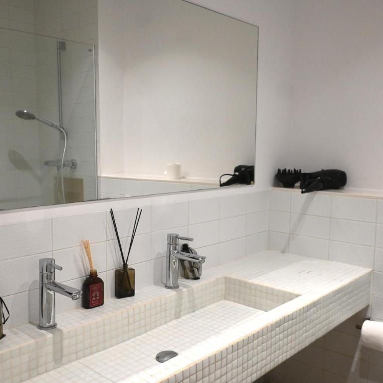 Homenfun Barcelona plaza Joanic - Apartamento de 2 dormitorios - 9
