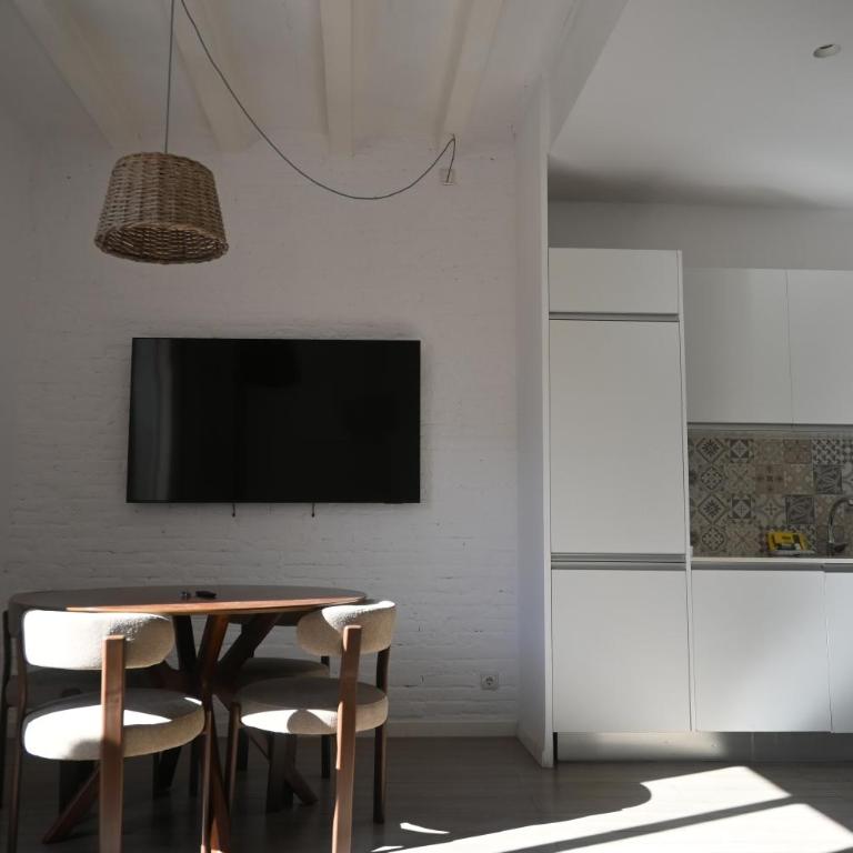 Homenfun Barcelona plaza Joanic - Apartamento de 2 dormitorios - 20