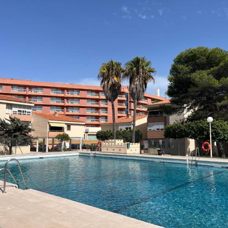Lovely 2 bedroom apartment near the beach - Appartamento - 28
